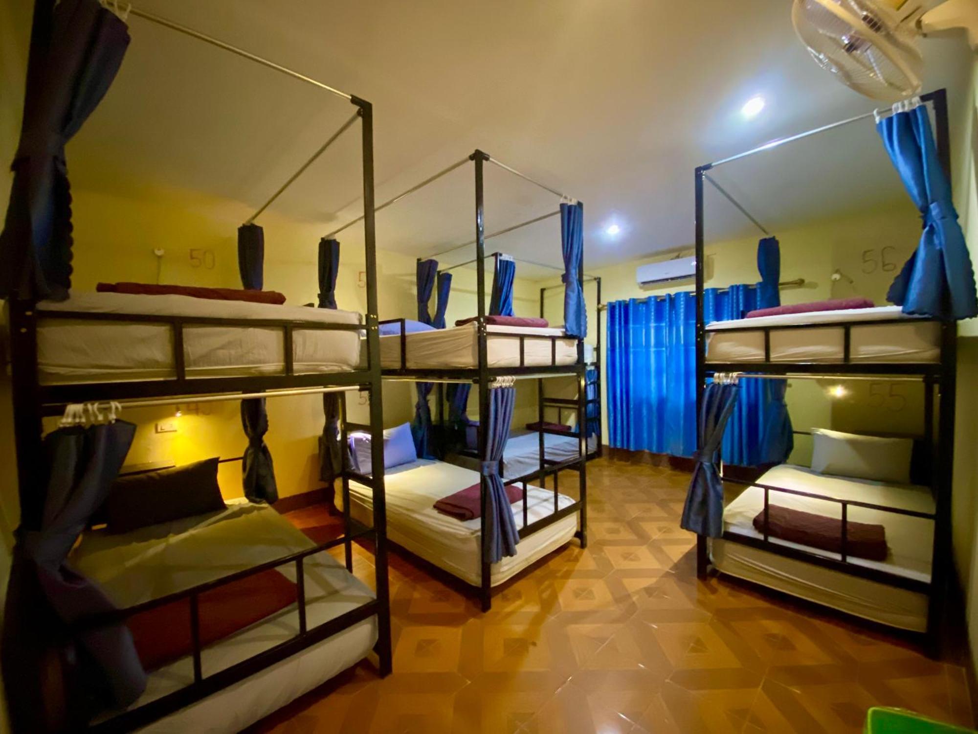 Nana Backpackers Hostel Vang Vieng Esterno foto
