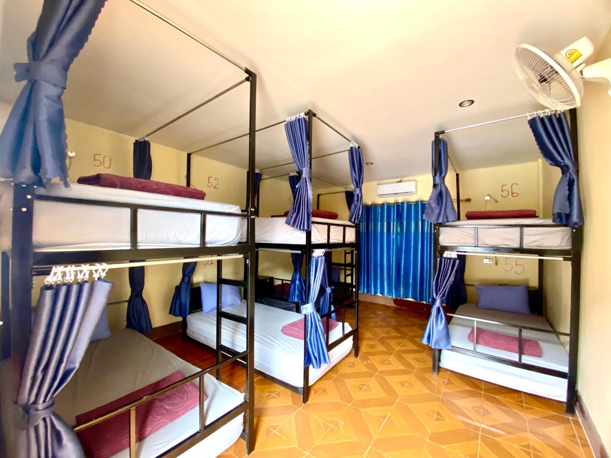 Nana Backpackers Hostel Vang Vieng Esterno foto