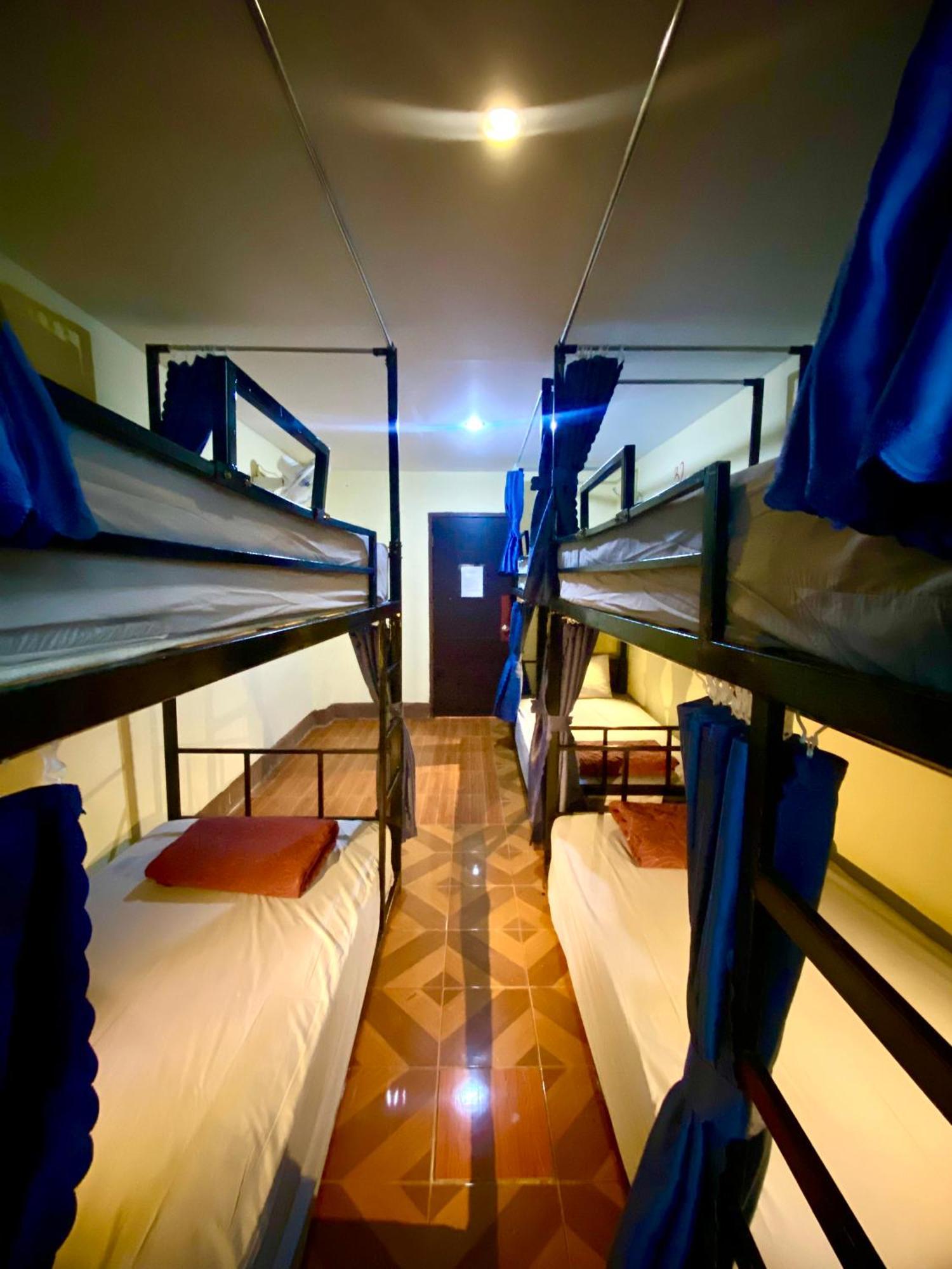 Nana Backpackers Hostel Vang Vieng Esterno foto