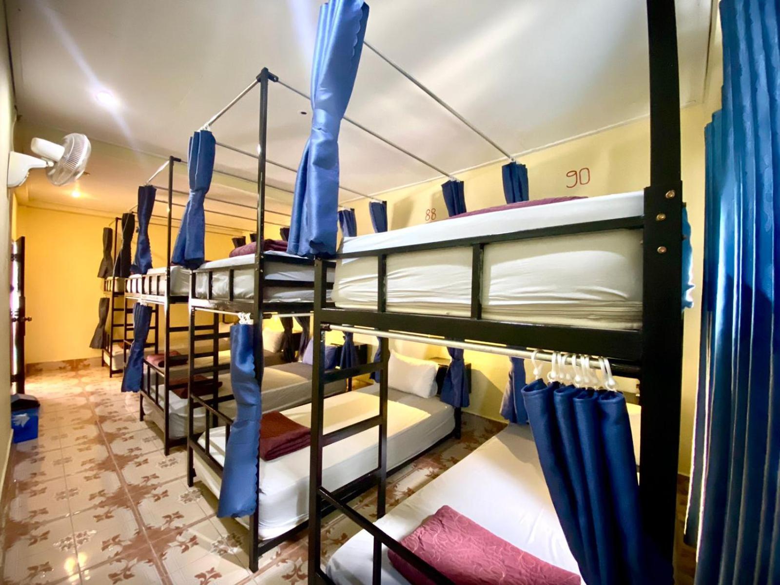 Nana Backpackers Hostel Vang Vieng Esterno foto