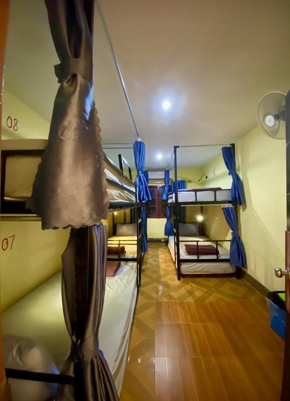 Nana Backpackers Hostel Vang Vieng Esterno foto