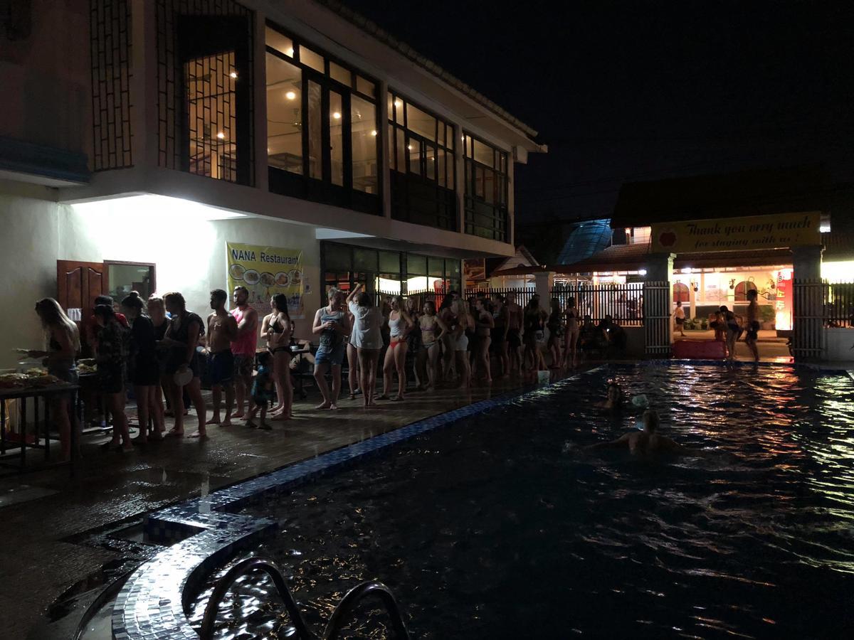 Nana Backpackers Hostel Vang Vieng Esterno foto
