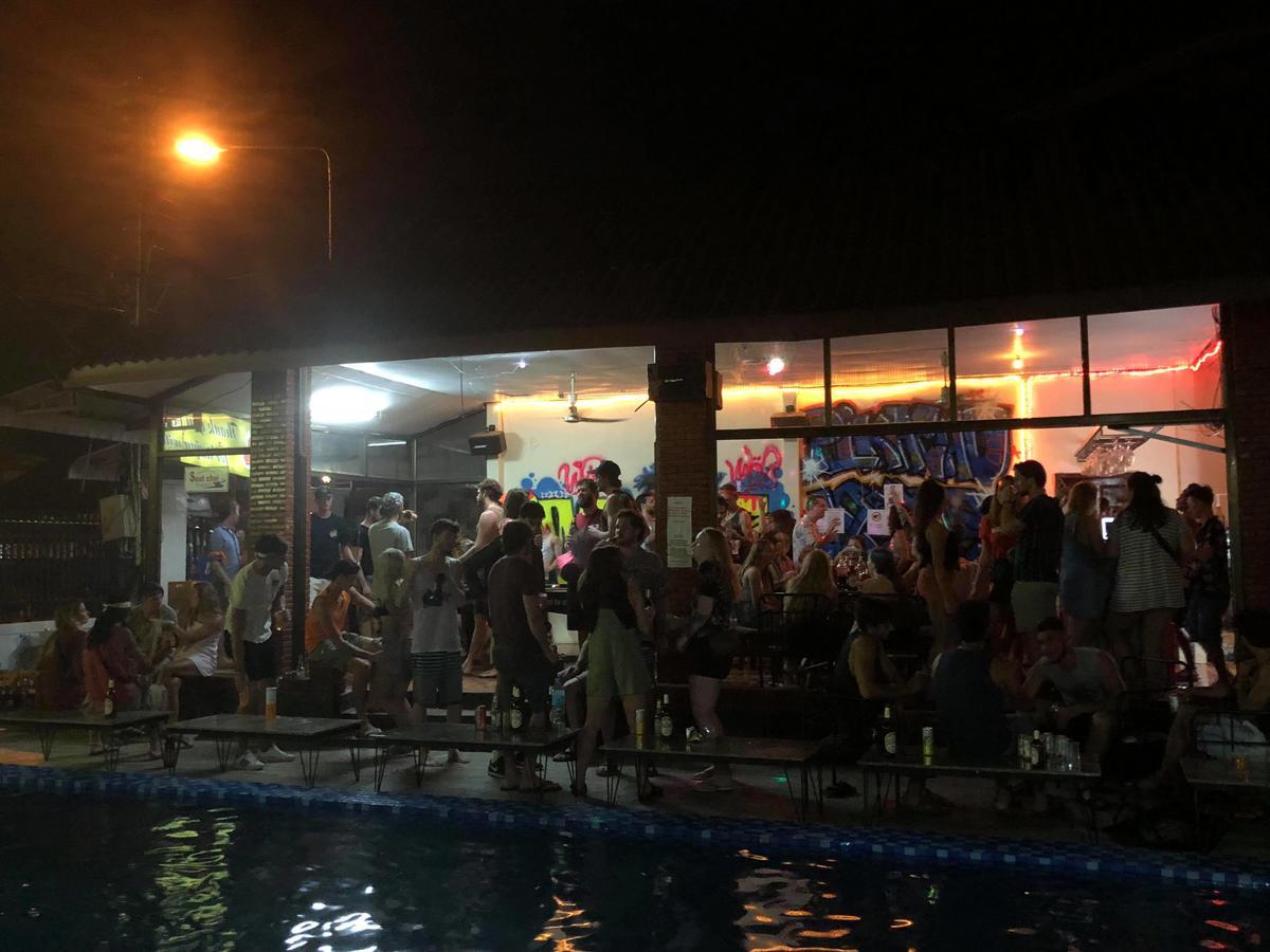 Nana Backpackers Hostel Vang Vieng Esterno foto