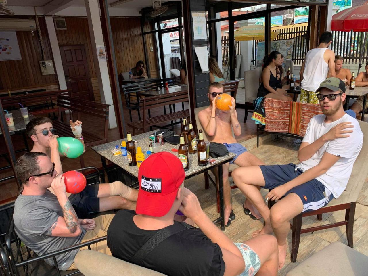 Nana Backpackers Hostel Vang Vieng Esterno foto