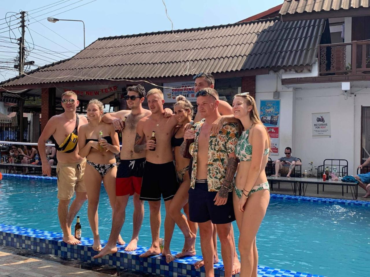 Nana Backpackers Hostel Vang Vieng Esterno foto